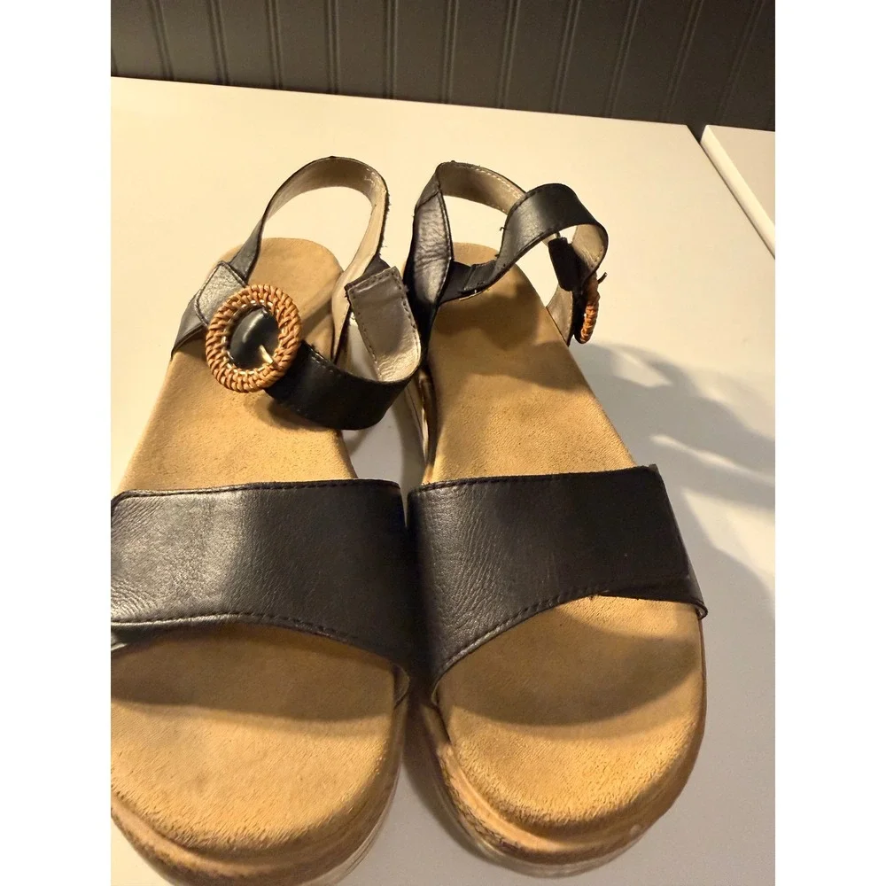 Remonte leather shoes sandles black leather with white platform sides